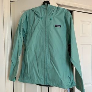 Women’s Patagonia Rain Jacket